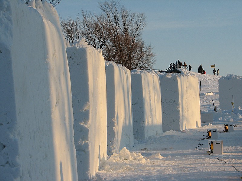 les blocs de neige brute