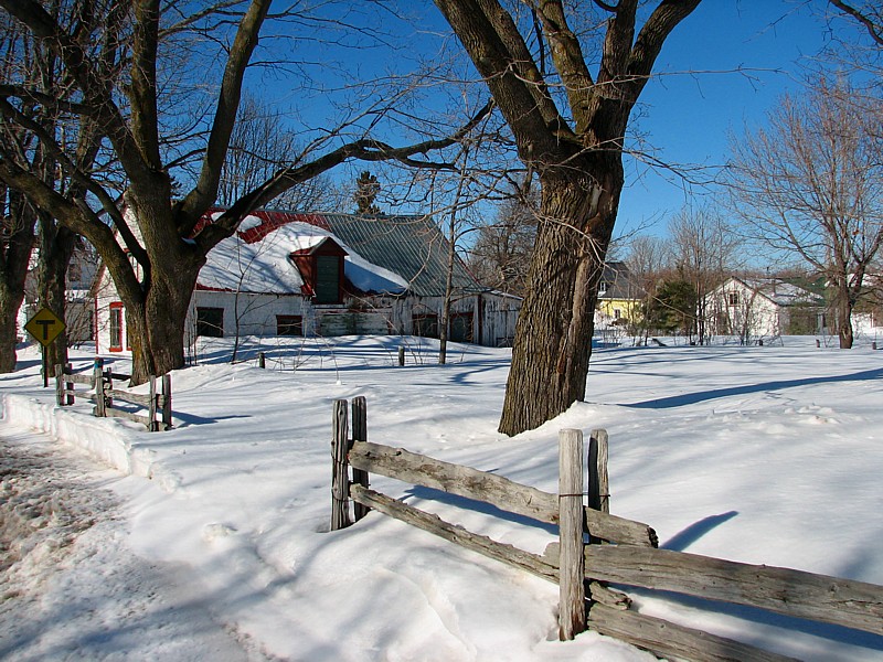 la barrire et la grange