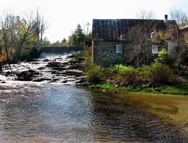 le vieux moulin de la rivire Trois Saumons