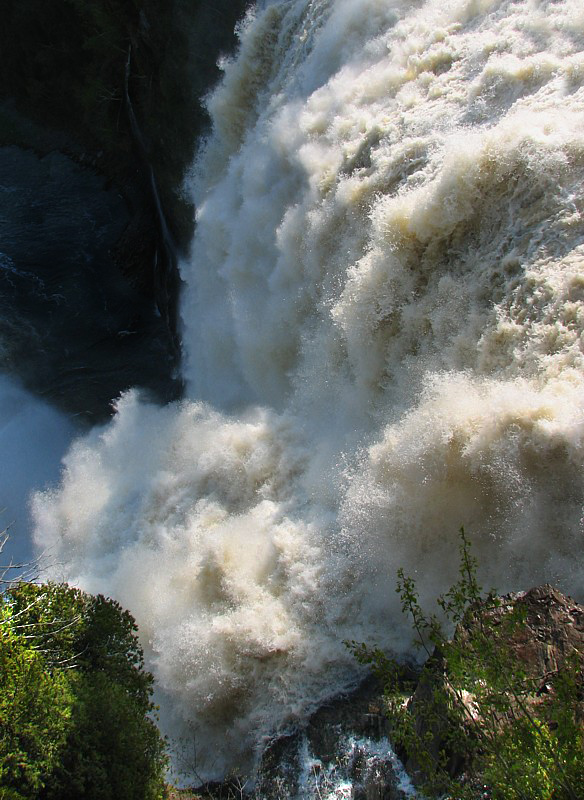 Montmorency fall in spring