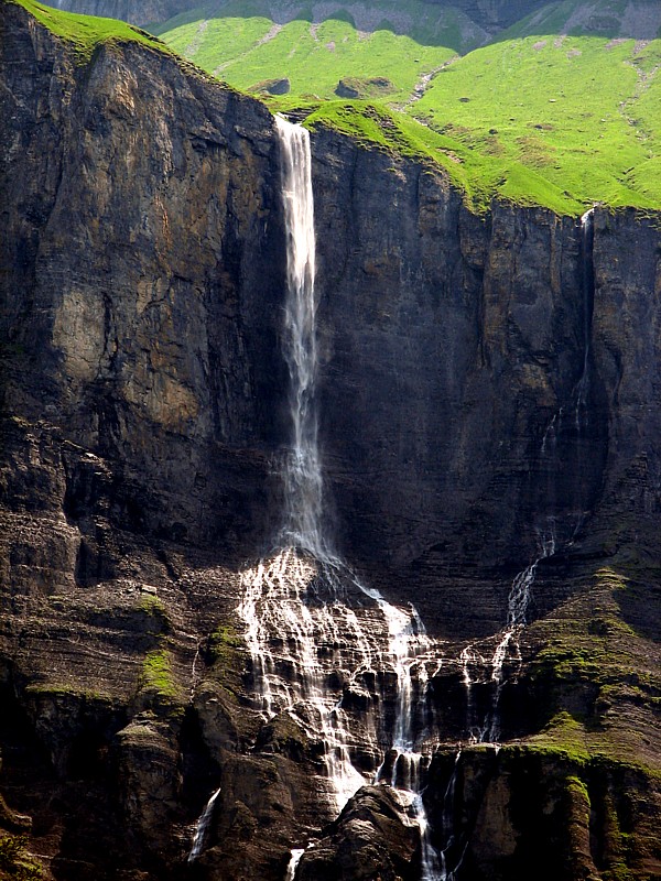 Haute Savoie, une des cascades du Fer  cheval