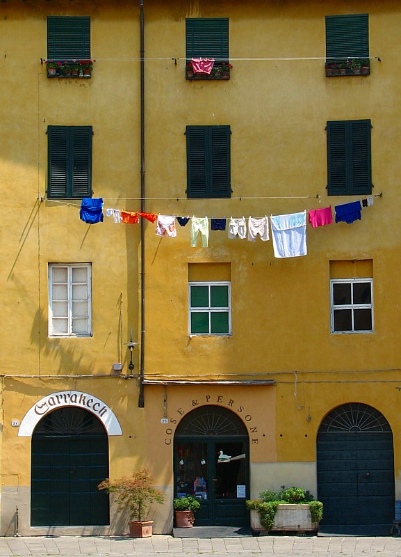 Lucques, la corde à linge