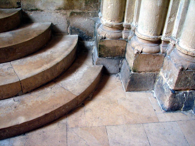 L'escalier et les colonnes