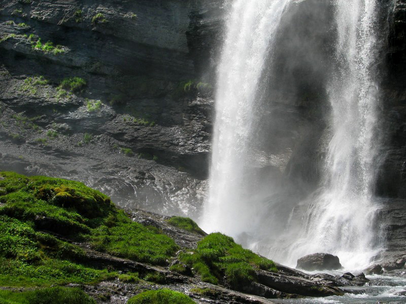 le bas de la chute du Rouget