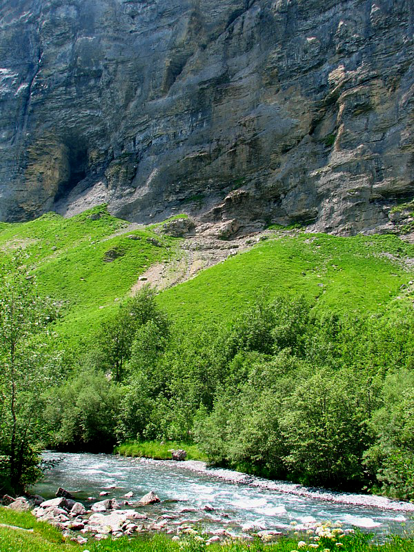 riviere et falaise