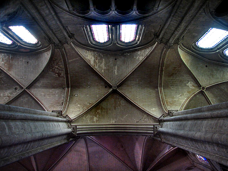 plafond du coeur de la cathédrale de Bourges