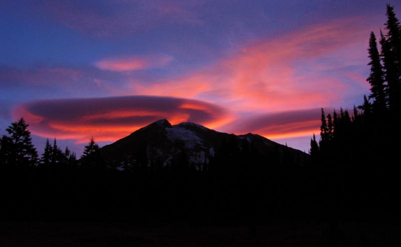 Sunrise on Mt Adams from Horseshoe Meadow