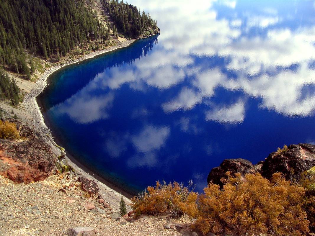 Deep blue waters of Crater Lake, north rim