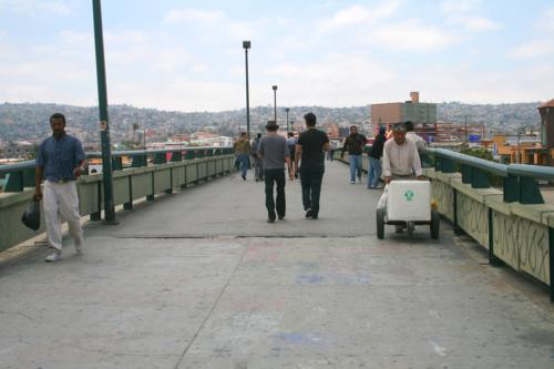 3842 Bridge into Tijuana.jpg