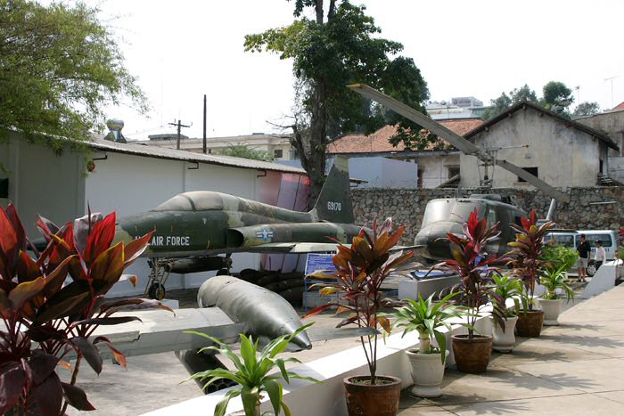 Bảo tng Chứng tch chiến tranh-War Remnants Museum