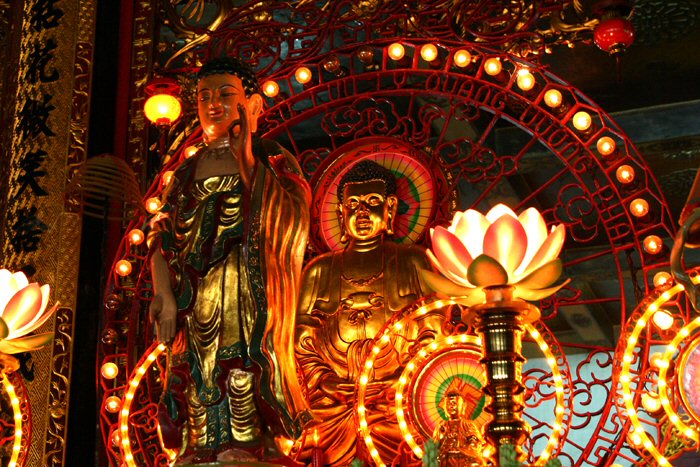 Cha Vinh Nghim Temple