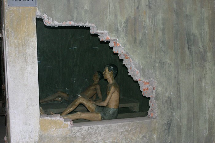 H Noi-Hoa Lò Prison