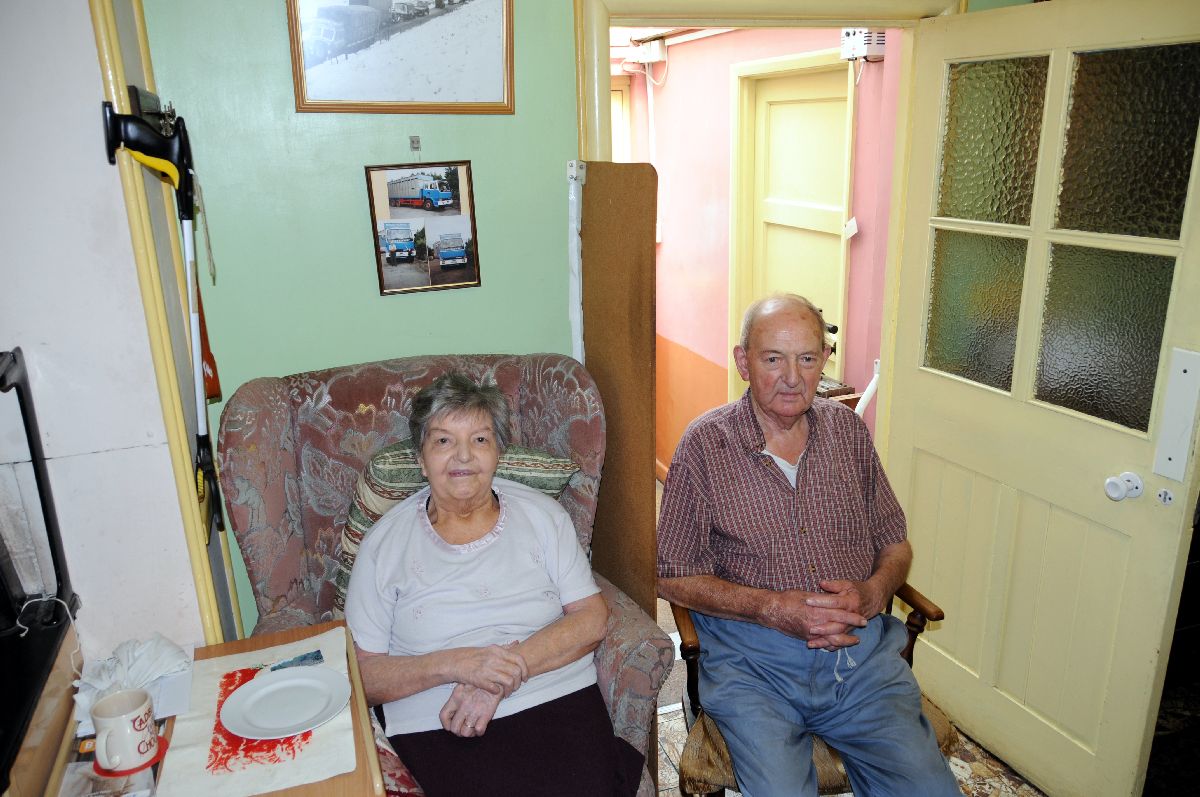 May 23, Vivienne Pearl Hampton Cooper Morgan with Husband, Roy