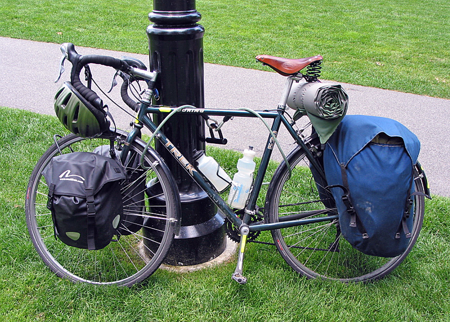 007  Ben - Touring through Maine - Trek 520 touring bike