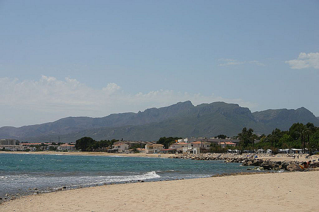 Mountains behind Campings.