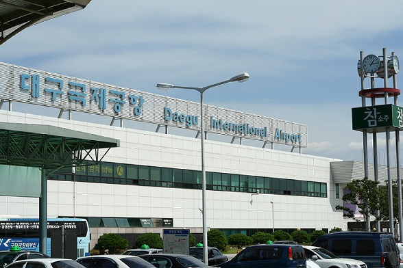 뱸 airport