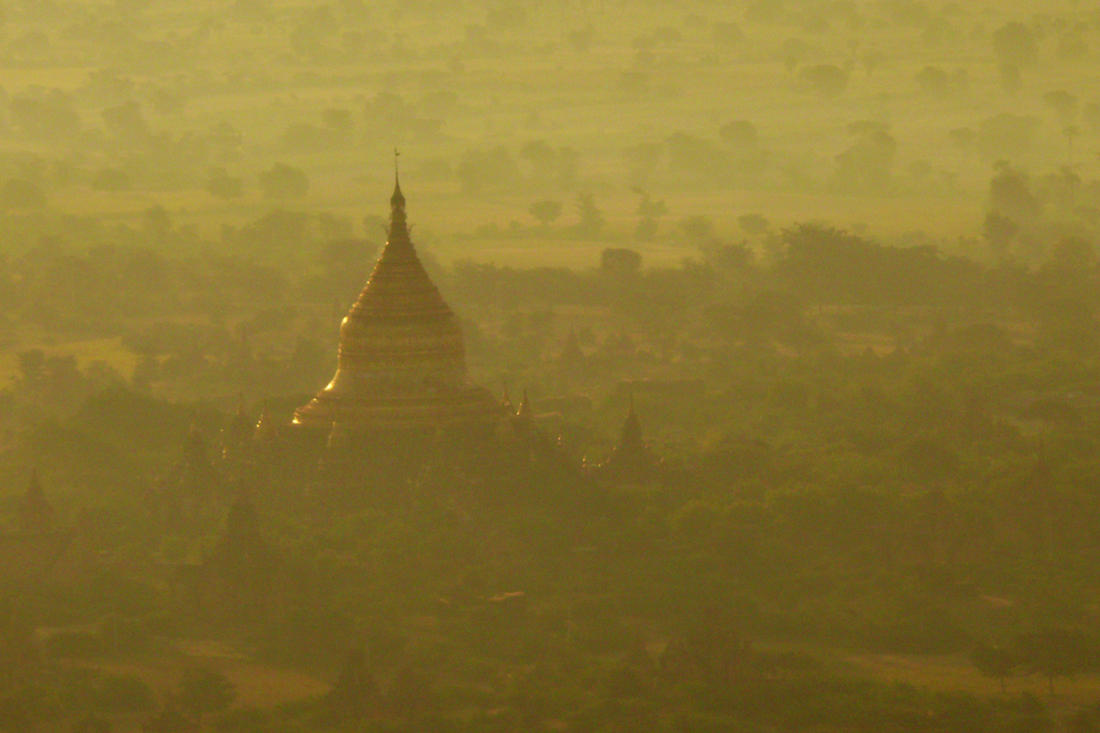Temple in fog Bagan.jpg
