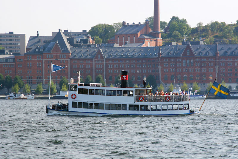 August 12: Crowded boat ride home