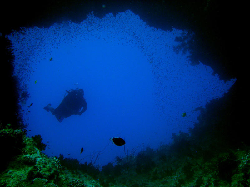 Johns Tunnel, Fiji