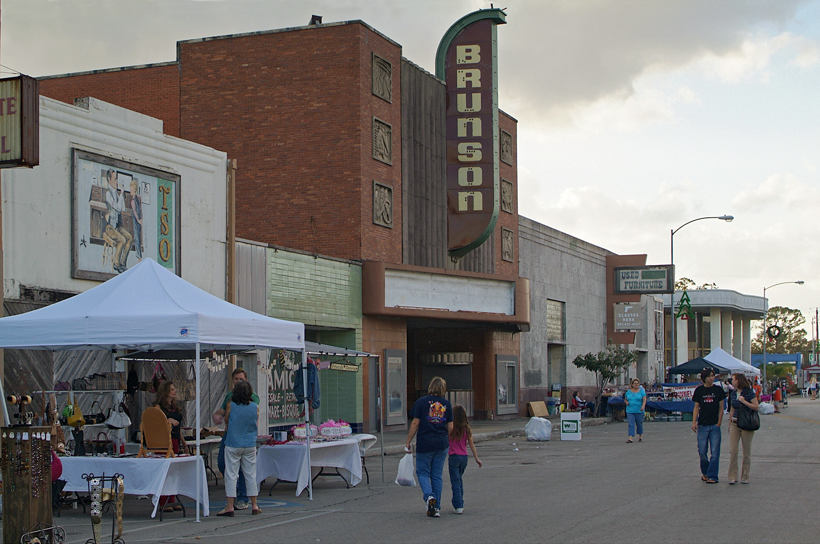 Baytown Texas Ave Xmas Festival 03 photo - Artichoke Vinagrette photos ...