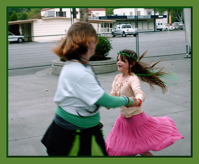 Dancing Maidens