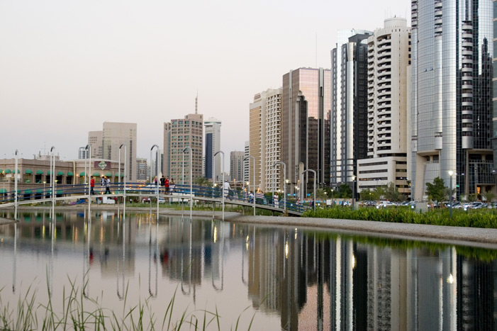 Abu Dhabi lake