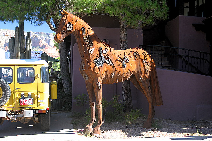 I Dont Think This is a Real Horse ...
