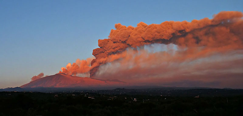 Etna erupting