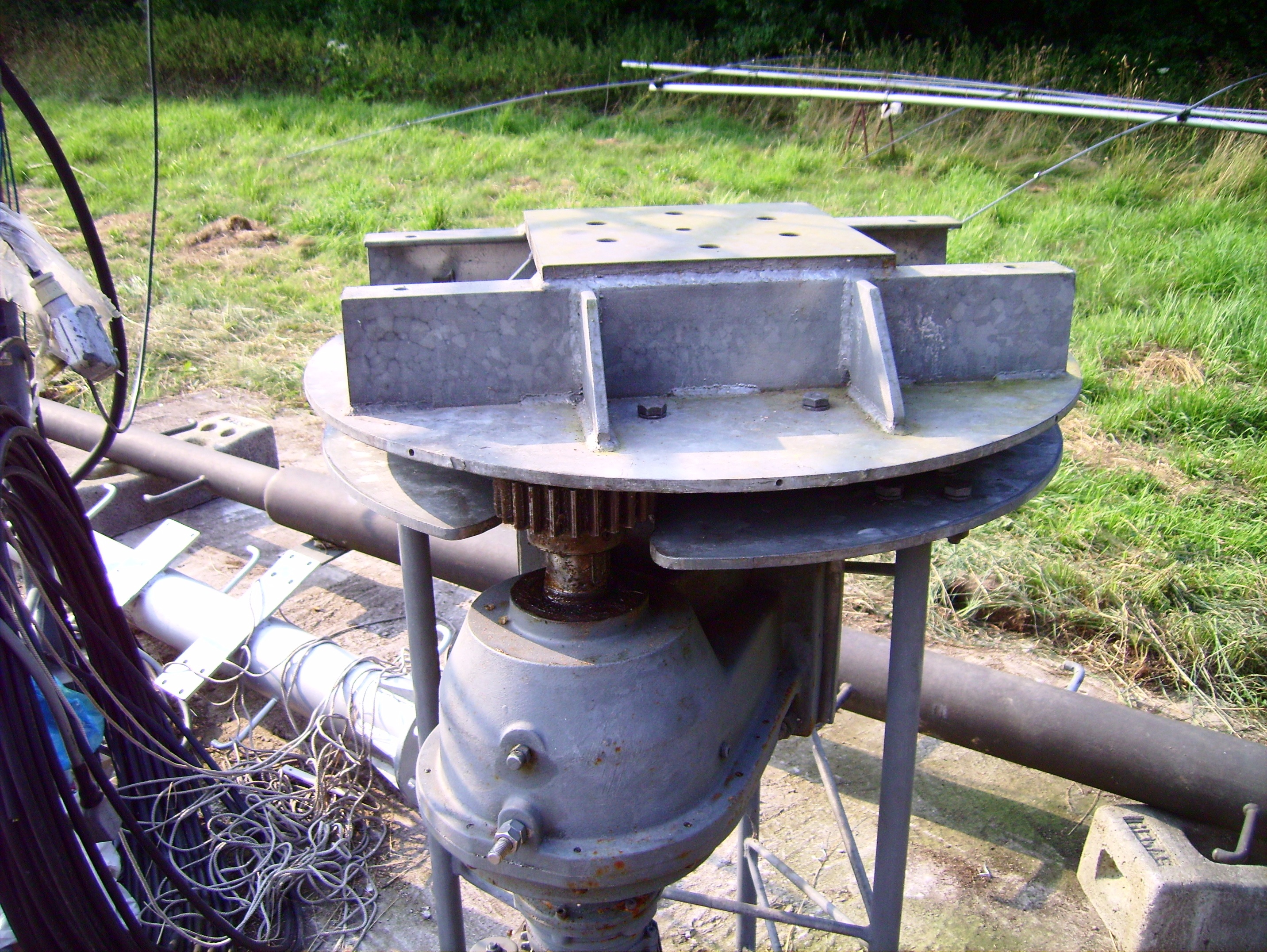 Rotator for 16m Mast