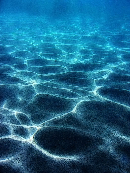 Light bending I at Kealakekua Bay