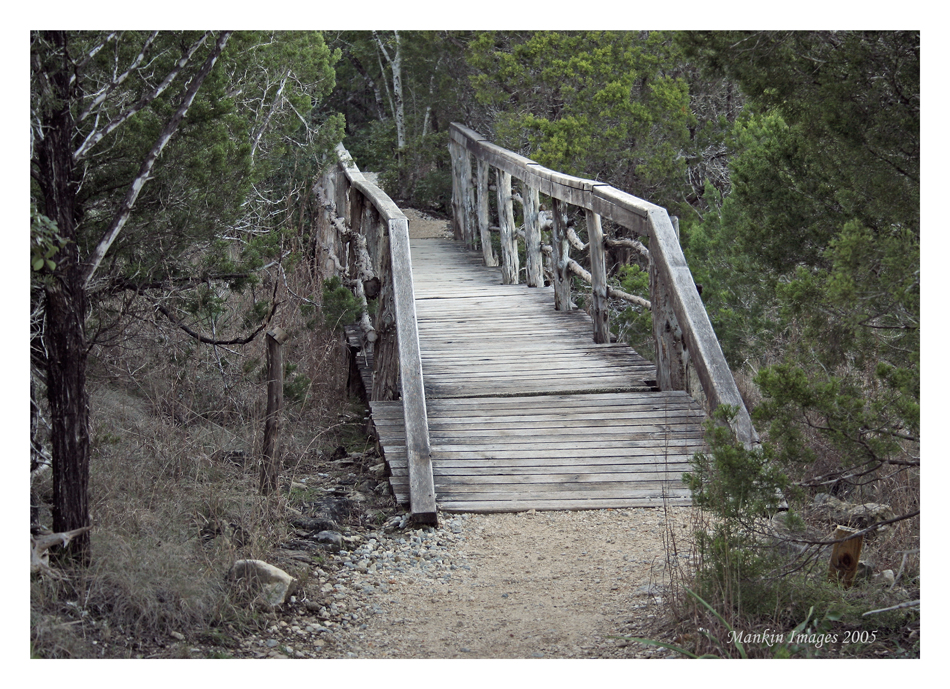 Footpath bridge, Austin