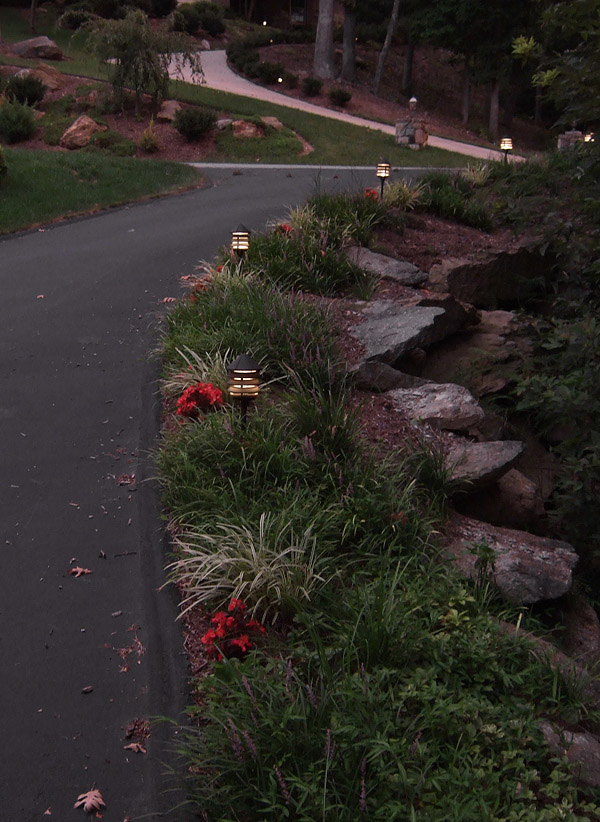 712-Driveway Lights