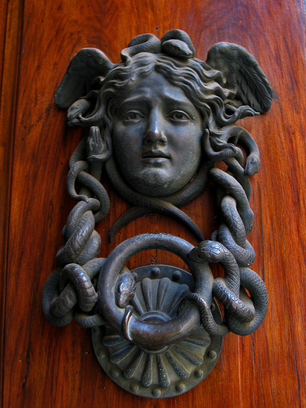 Medusa on a DoorVia XX Settembre1513