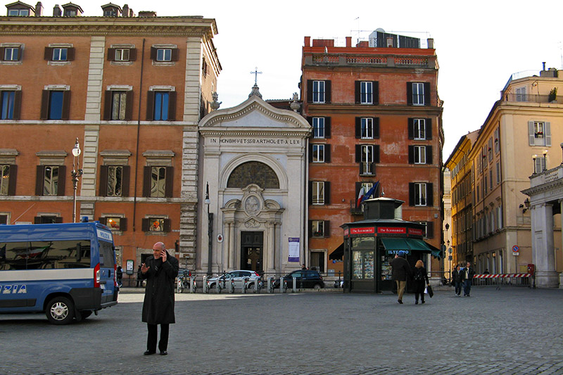 Piazza Colonna1214