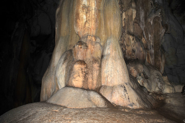 Large pillar, Batu Caves