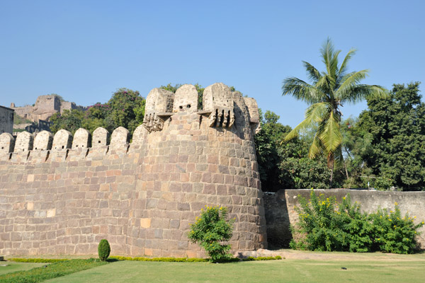 Walls of the northeast corner, Golconda Fort