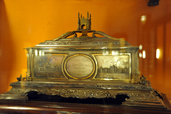 Silver casket with the Charminar presented by the Sahukars and Merchants