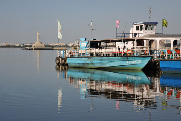 Docks for cruises to the Big Buddha, Lumbini Park