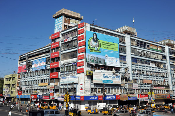 Downtown Secunderabad, MG and SD Rds (Sarojini Devi Road)