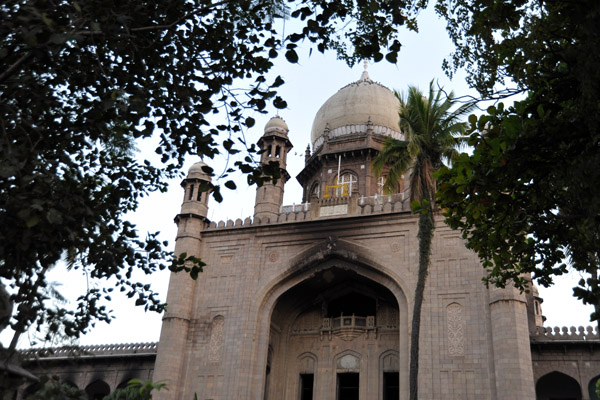 High Court of Andhra Pradesh, constructed 1915-1919