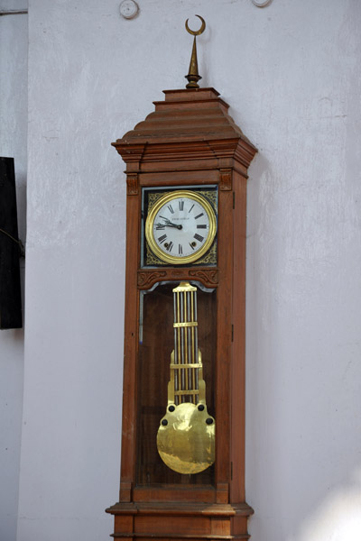 Clock, Makkah Masjid