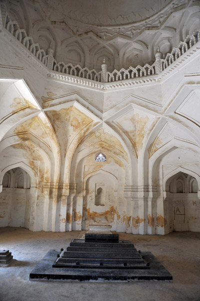 Tomb of the First King, Sultan Quli Qutb Shah