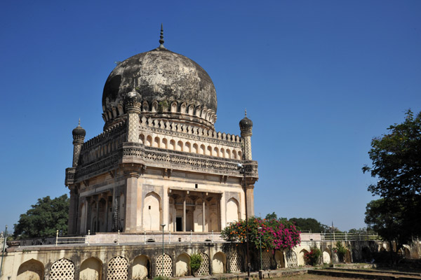 Tomb of the 5th King, Muhammed Kuli Qutb Shah, built in 1602