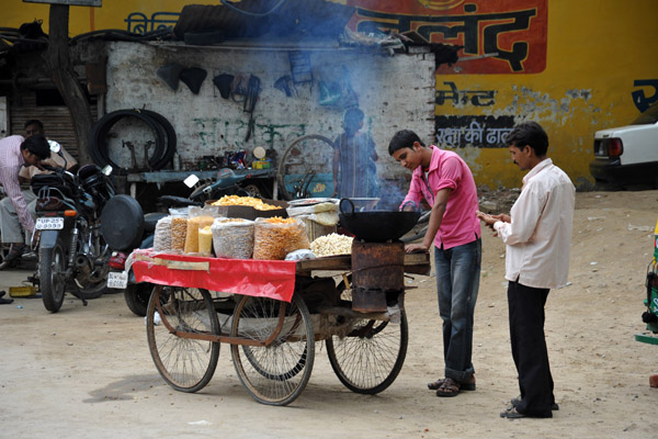 Snacks - Vasanath, New Delhi