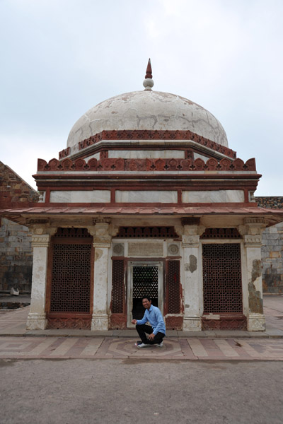 Tomb of Imam Zamin