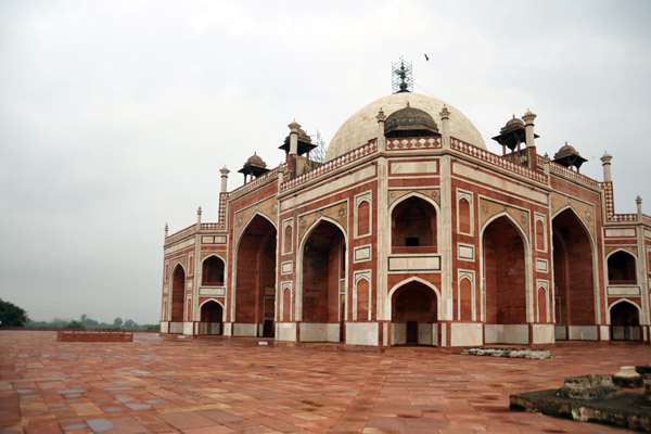 The inner structure of Humayun's Tomb