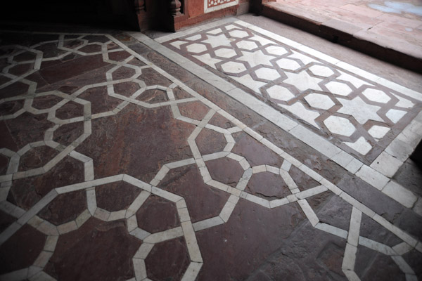 Detail of the stone floor of the Tomb of Humayun