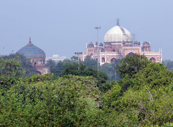 Tomb of Humayun seen from the Mahatma Gandhi Flyover to the southeast