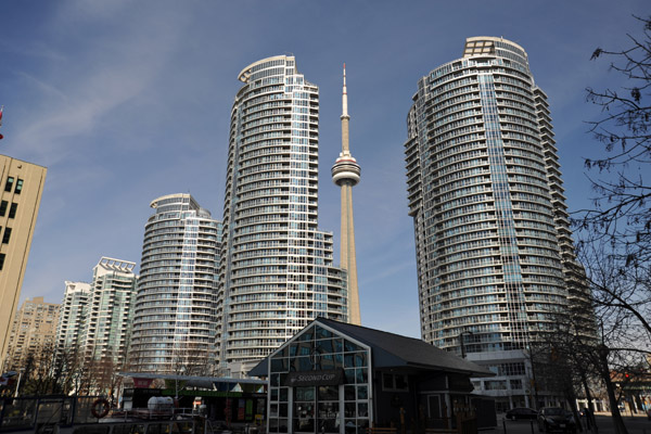 WaterClub Condos, 208 Queens Quay West