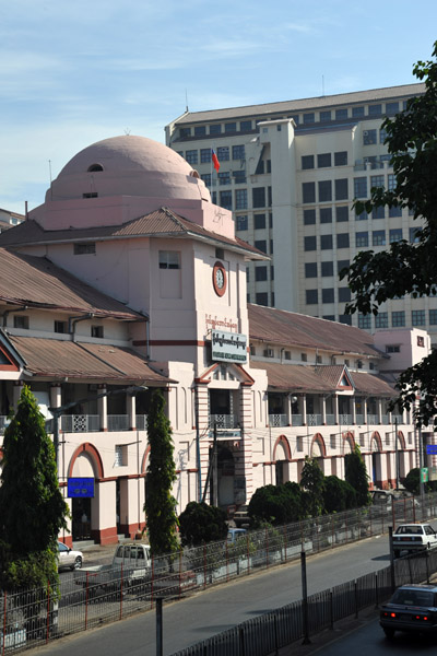 Scott Market, Bogyoke Aung San Road, Yangon